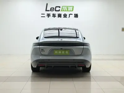 Nio ET5