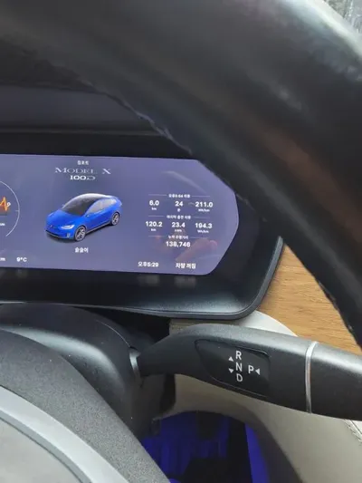 Tesla Model X