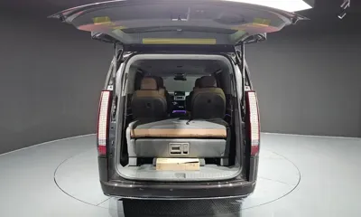 Hyundai Staria