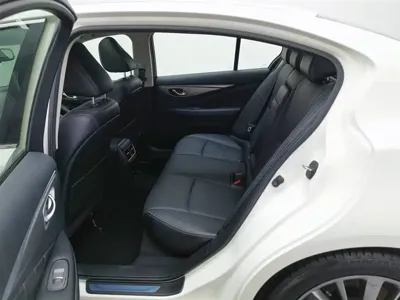 Infiniti Q50L