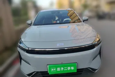 Geely Galaxy L6