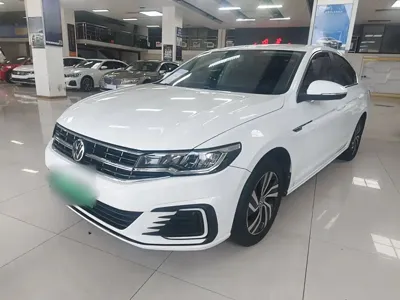 Volkswagen Bora EV