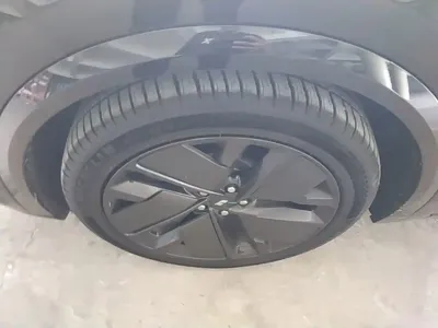 Li Auto Li L8
