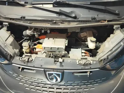 Baojun E100