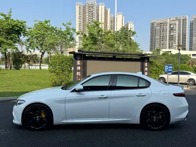 Alfa Romeo Giulia