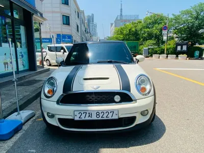 MINI Cooper Convertible