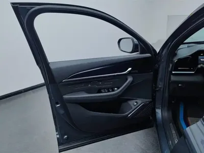 Geely Xingyue L