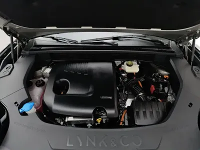 Lynk & Co 08 EM-P