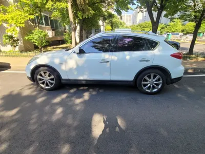 Infiniti EX