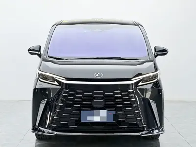 Lexus LM