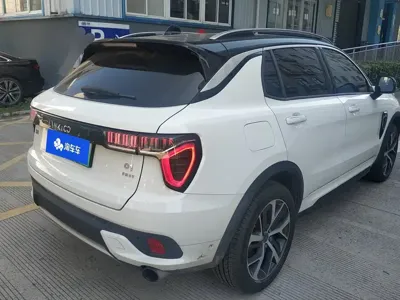 Lynk & Co 01 EM-P