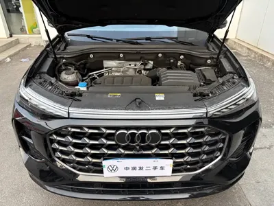 Audi Q6