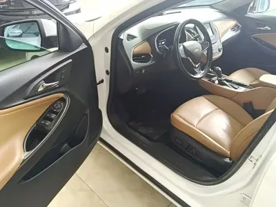 Chevrolet Malibu XL