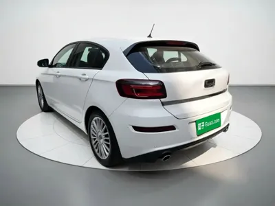 Qoros Qoros 3