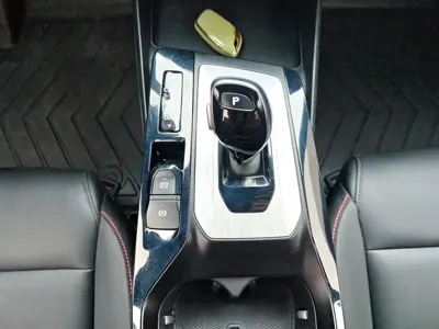 MG MG5
