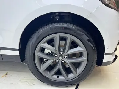 Land Rover Velar