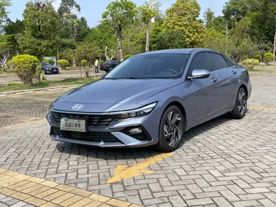 Hyundai Elantra