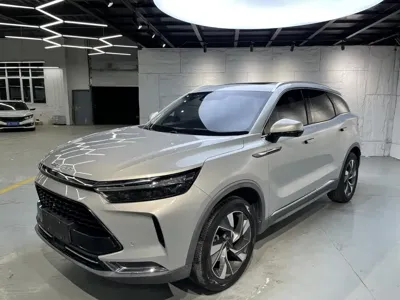 BAIC X7