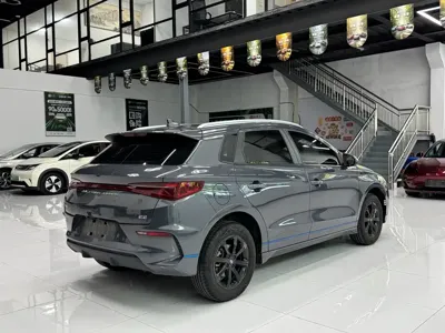 BYD e2