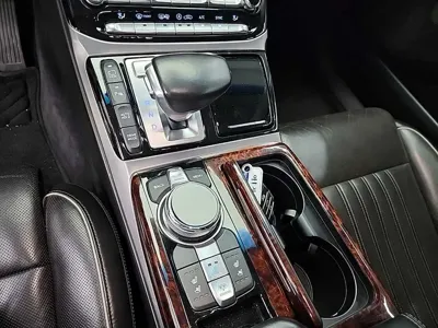 Genesis EQ900