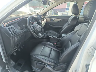 Dongfeng Fengon S560