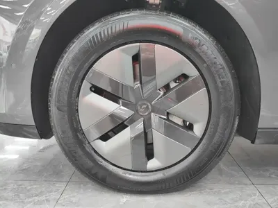 Li Auto Li MEGA