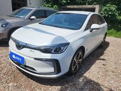 BAIC EU5