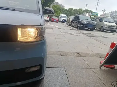 Wuling MINIEV