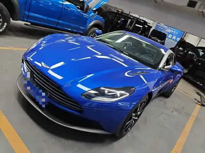 Aston Martin DB11
