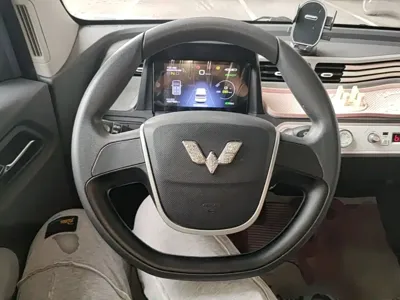 Wuling MINIEV