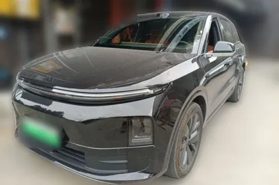 Li Auto L6