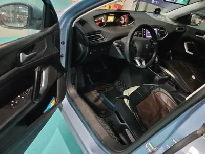 Peugeot 308S