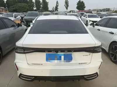 Chery Arrizo 8