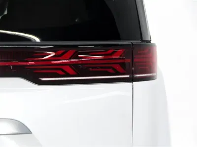 Denza Denza D9