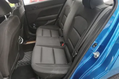 Hyundai Elantra (6th Generation