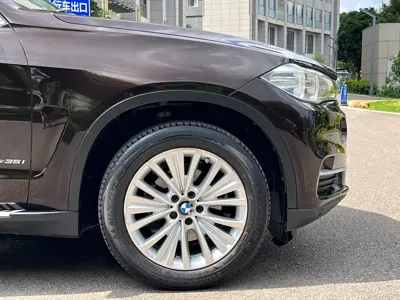 BMW X5 (Import)
