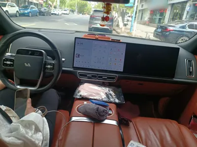 Li Auto L8