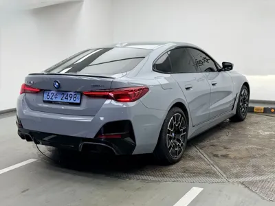 BMW i4