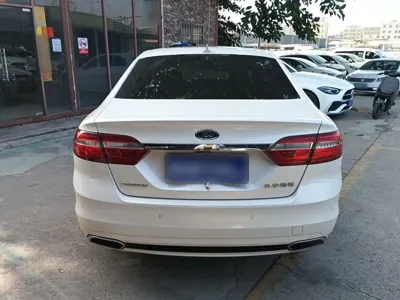 Ford Taurus