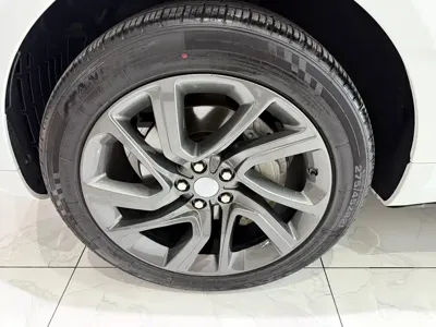 Land Rover Sport