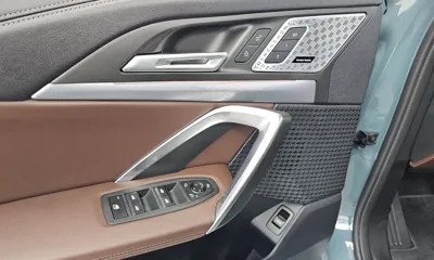 BMW iX1
