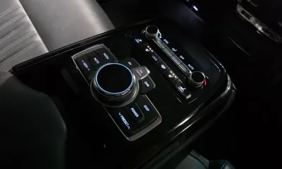 Genesis EQ900