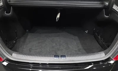 Genesis EQ900