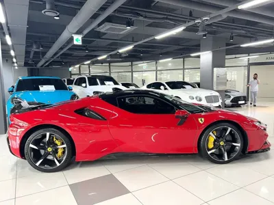 Ferrari SF90