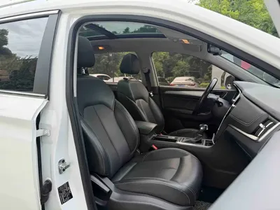 Roewe RX5