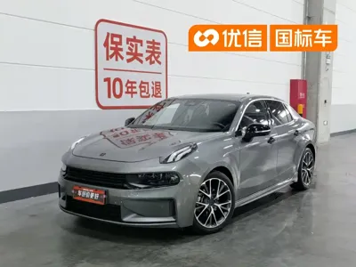 Lynk & Co 03
