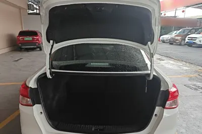Nissan Lannia