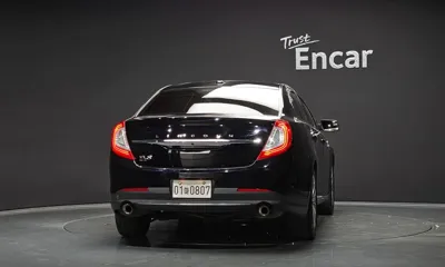 Lincoln MKS