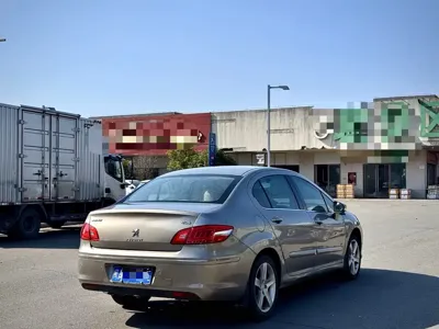 Peugeot 408