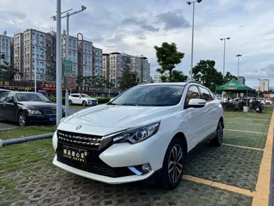 Venucia T90